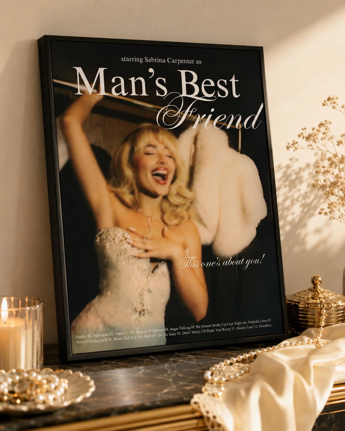 사브리나 카펜터 Man’s Best Friend 트랙리스트 포스터 | 액자 없는 침실 벽 장식